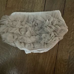 Baby girl ruffled bloomers